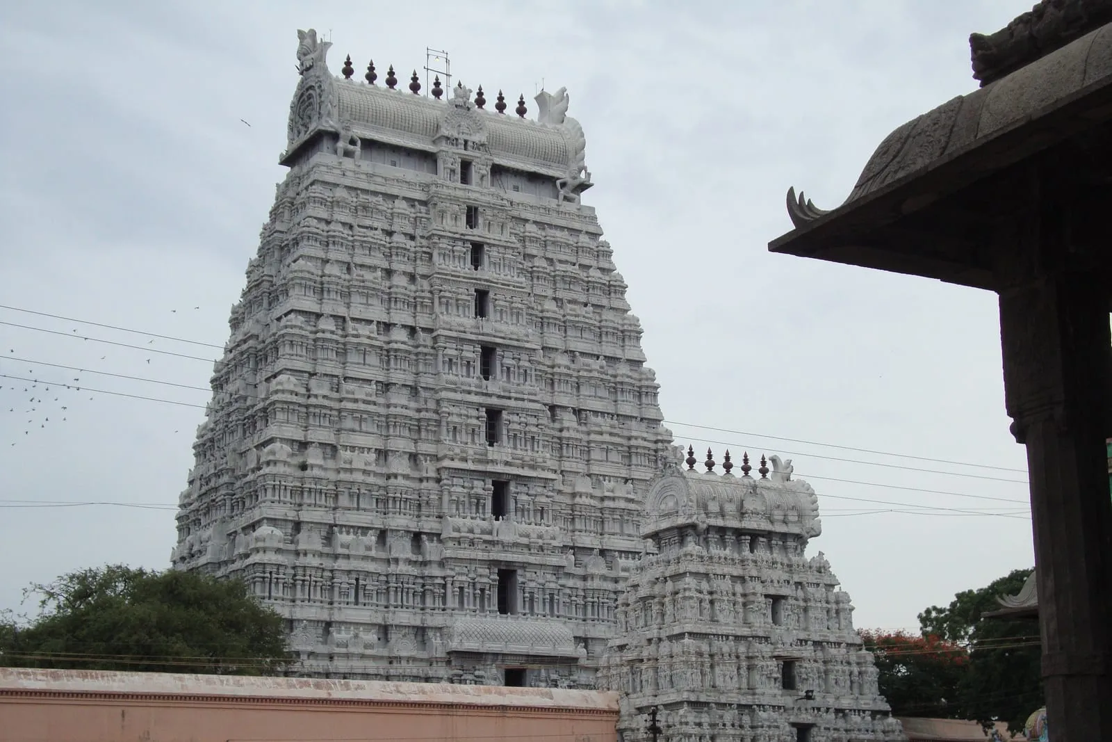 Arunachaleswarar Temple with Arunachala hill behind it at Tiruvannamalai