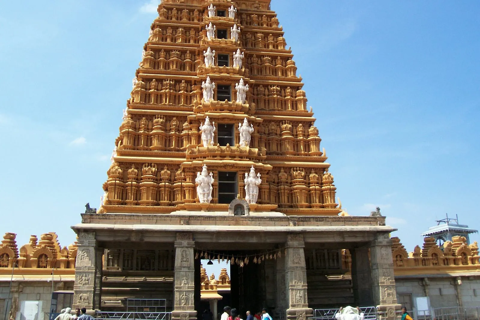 Gopuram of the Nanjangud Srikanteshwara Temple