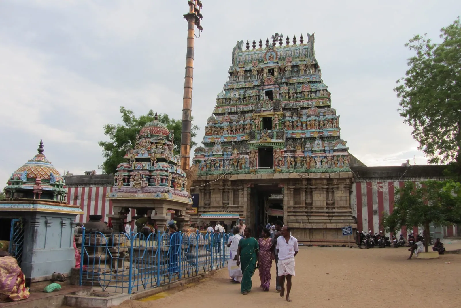 Thirunageswaram Naganathaswamy Temple, the Rahu shrine of the Navagraha circuit